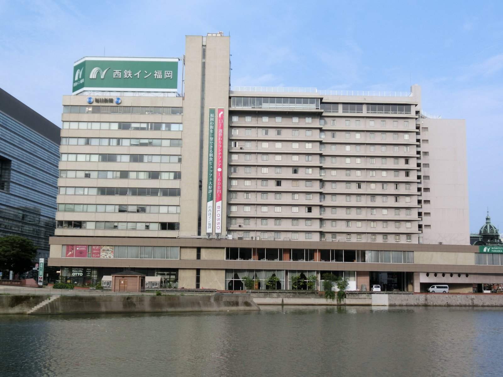 西鐵 INN 福岡外觀，2015 年攝